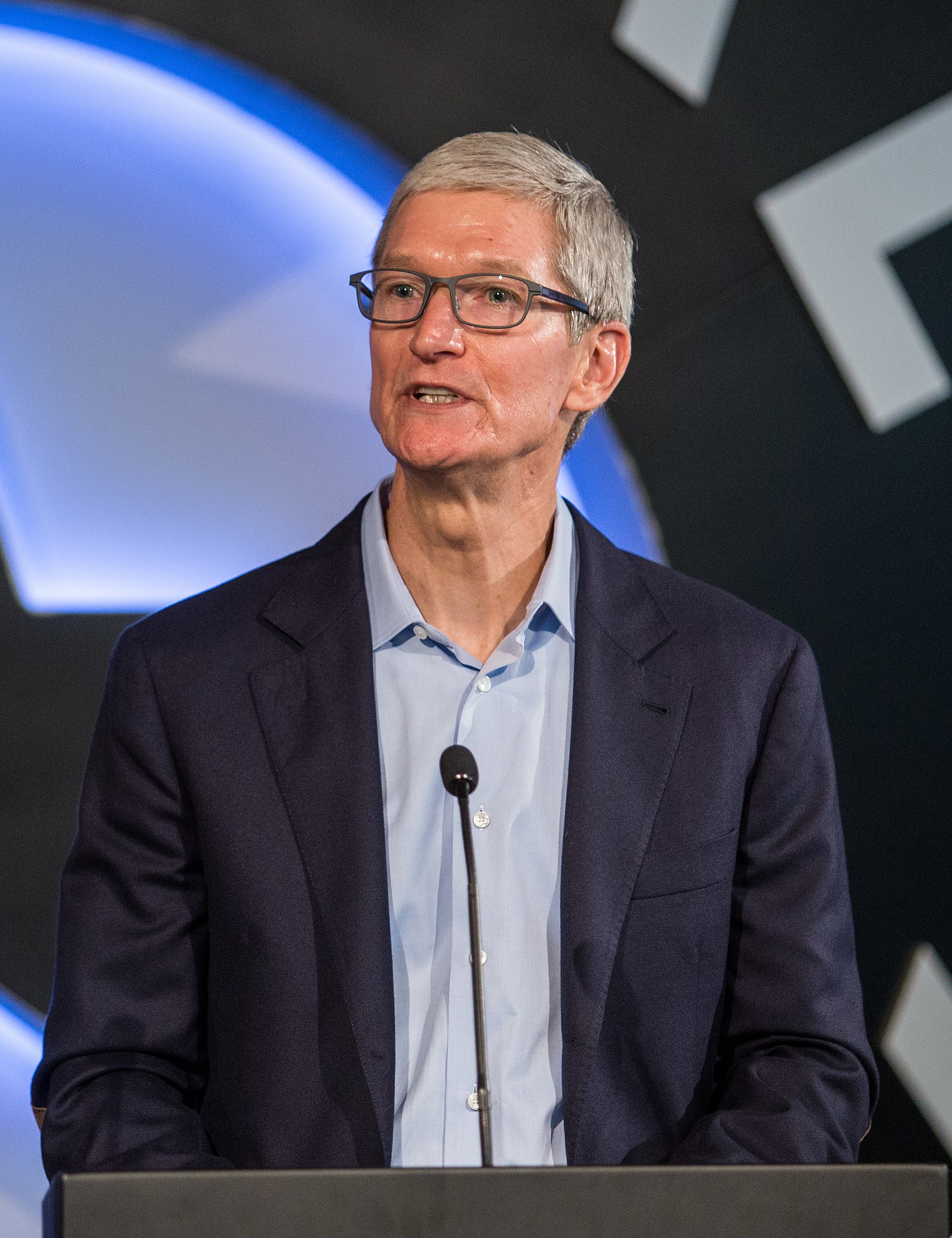 Tim Cook 在 2017 年的一场 Apple 合作项目活动上。